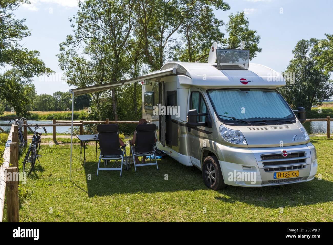 France, Indre et Loire, Savonnieres, Loire Valley classified World Heritage by UNESCO, motorhome operators on the banks of the Cher Stock Photo