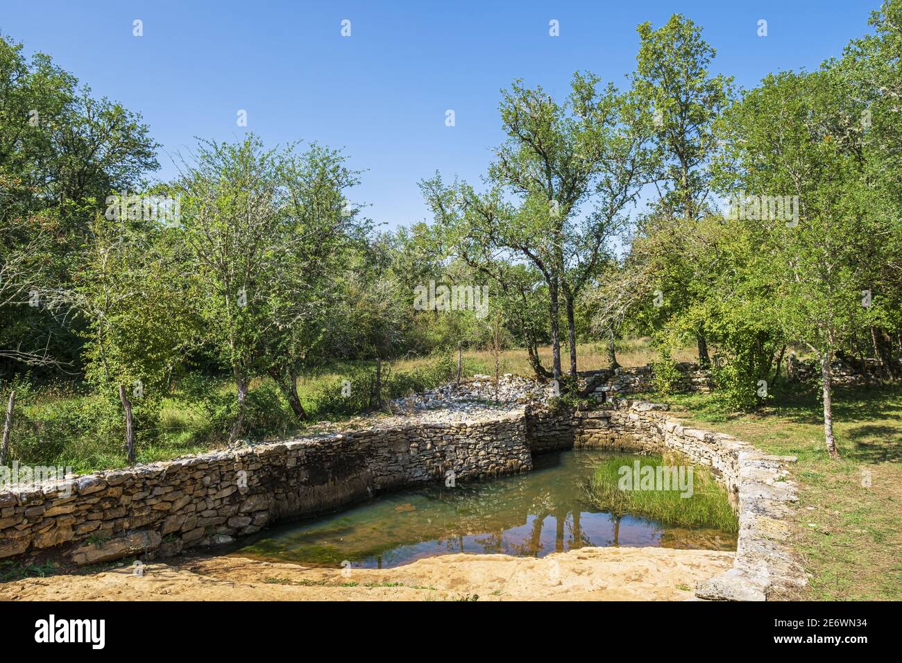 France, Lot, surroundings of Varaire, former wash house along the Via Podiensis, one of the pilgrim routes to Santiago de Compostela or GR 65 Stock Photo