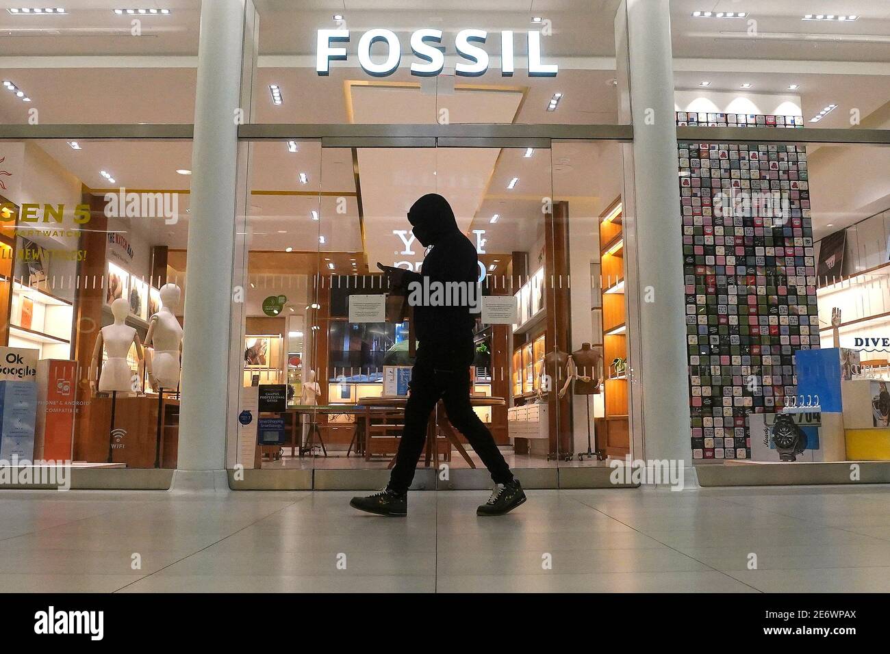 fossil us store