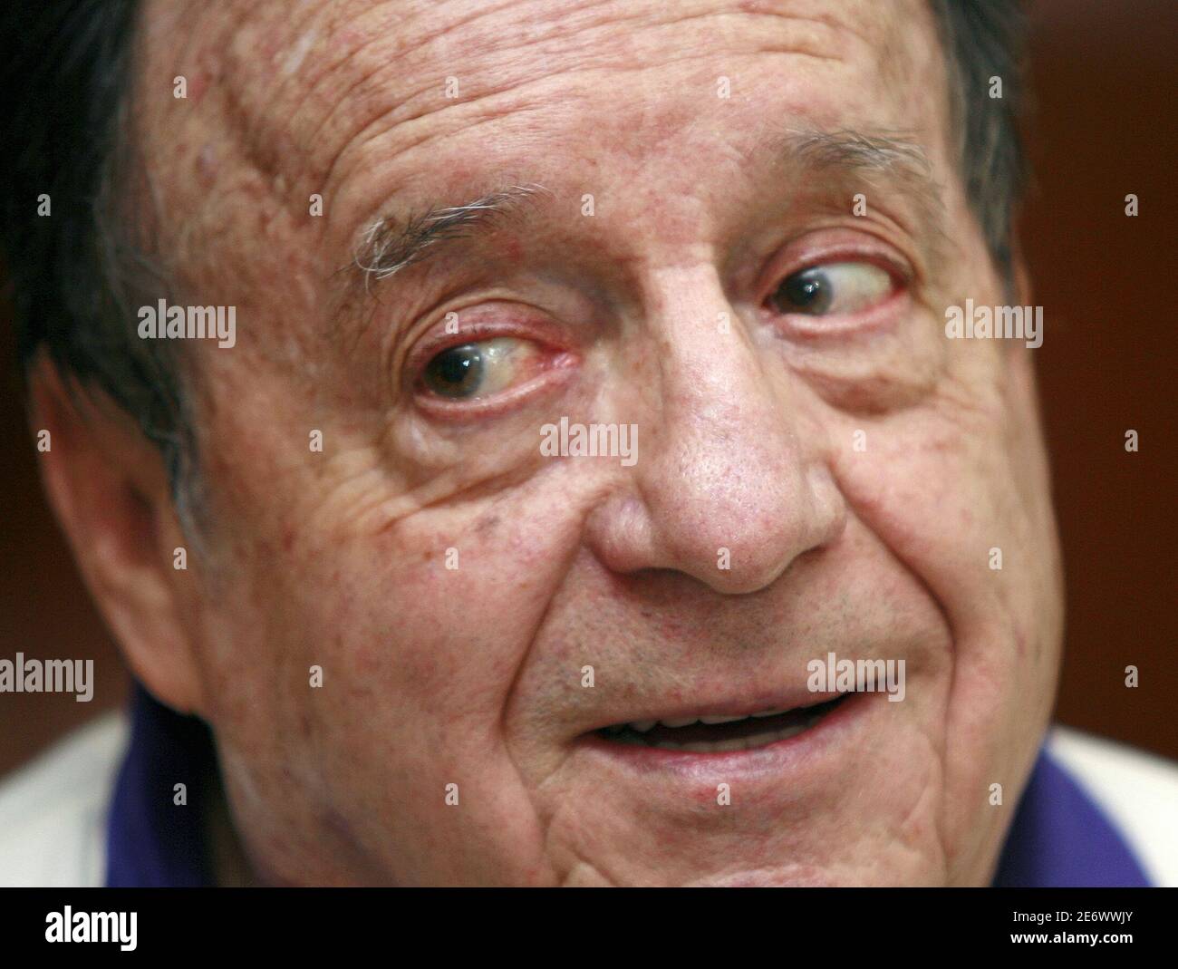 El Actor Del Chavo Del 8 Mexican actor Roberto Gomez Bolanos, 77, better known as Chespirito, speaks  to Reuters in his Mexico City home May 24, 2006. Gomez's foolish characters  "El Chavo del Ocho" (The Boy from No