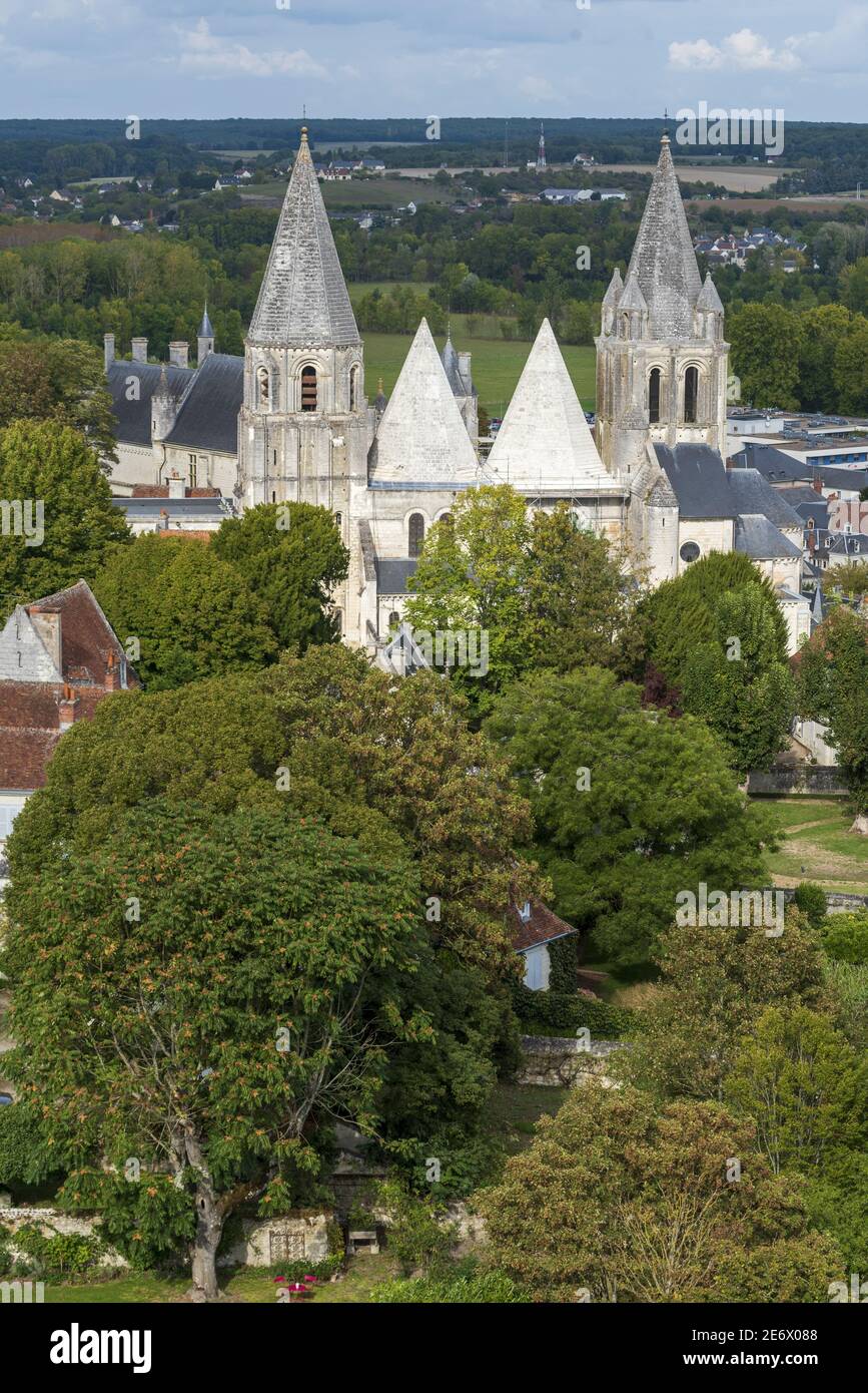 France, Indre et Loire, Loches, the Saint Ours collegiate church in Romanesque and Gothic style from the 11th and 12th century Stock Photo