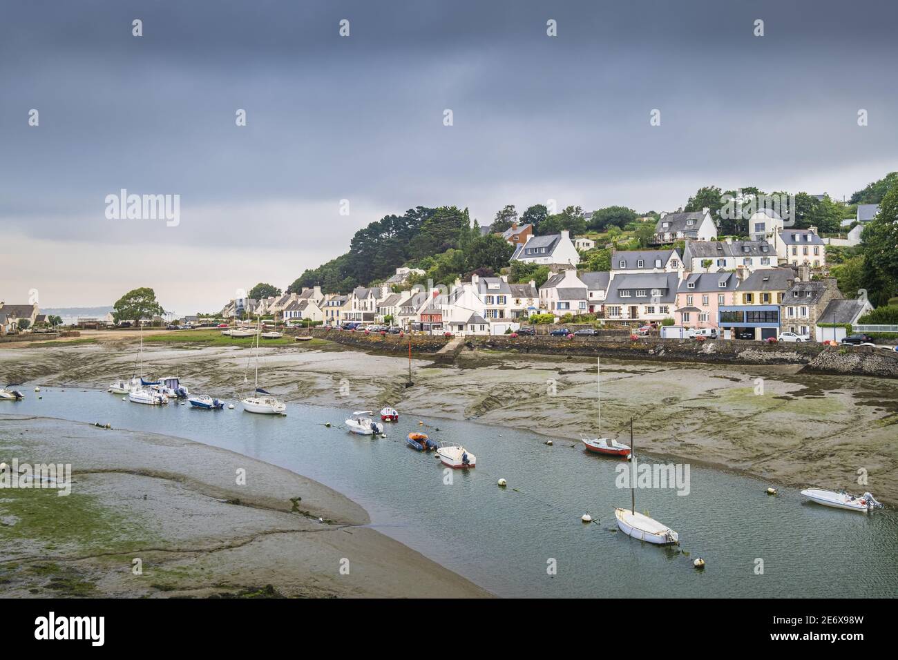 le-dourduff-en-mer-hi-res-stock-photography-and-images-alamy