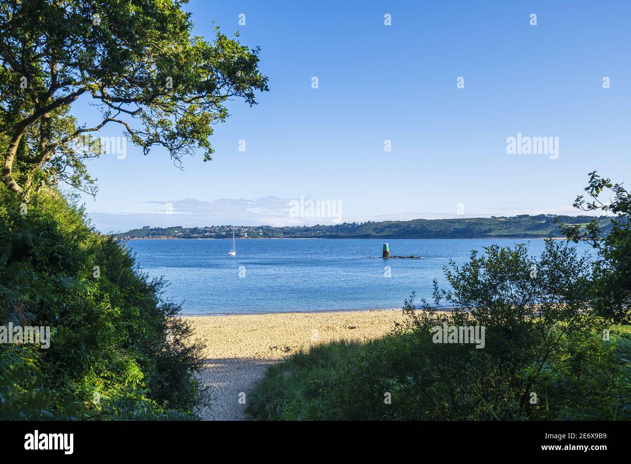 France, Cotes d'Armor, Tredrez-Locquemeau along the GR 34 hiking trail or customs trail, Kirio beach (or Saint-Quiriou beach) at the mouth of the Leguer river Stock Photo