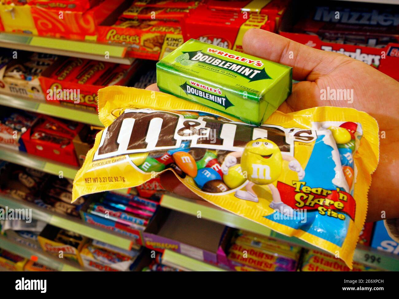 Wrigley gum logo hires stock photography and images Alamy