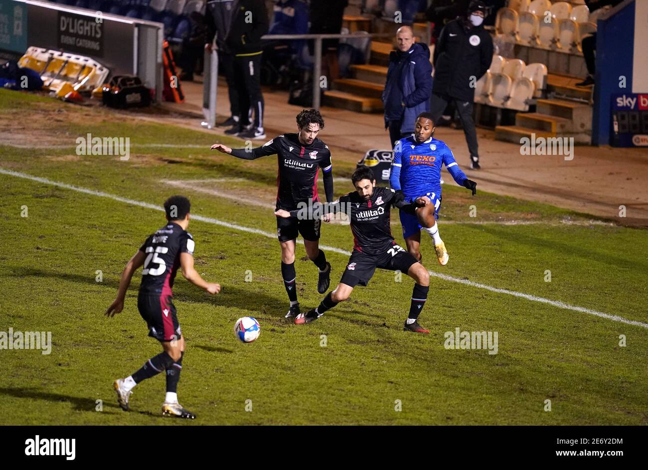 Scunthorpe United's Jem Karacan and Colchester United's Callum Harriott (right) battle for the ball during the Sky Bet League Two match at the JobServe Community Stadium, Colchester. Picture date: Friday January 29, 2021. Stock Photo