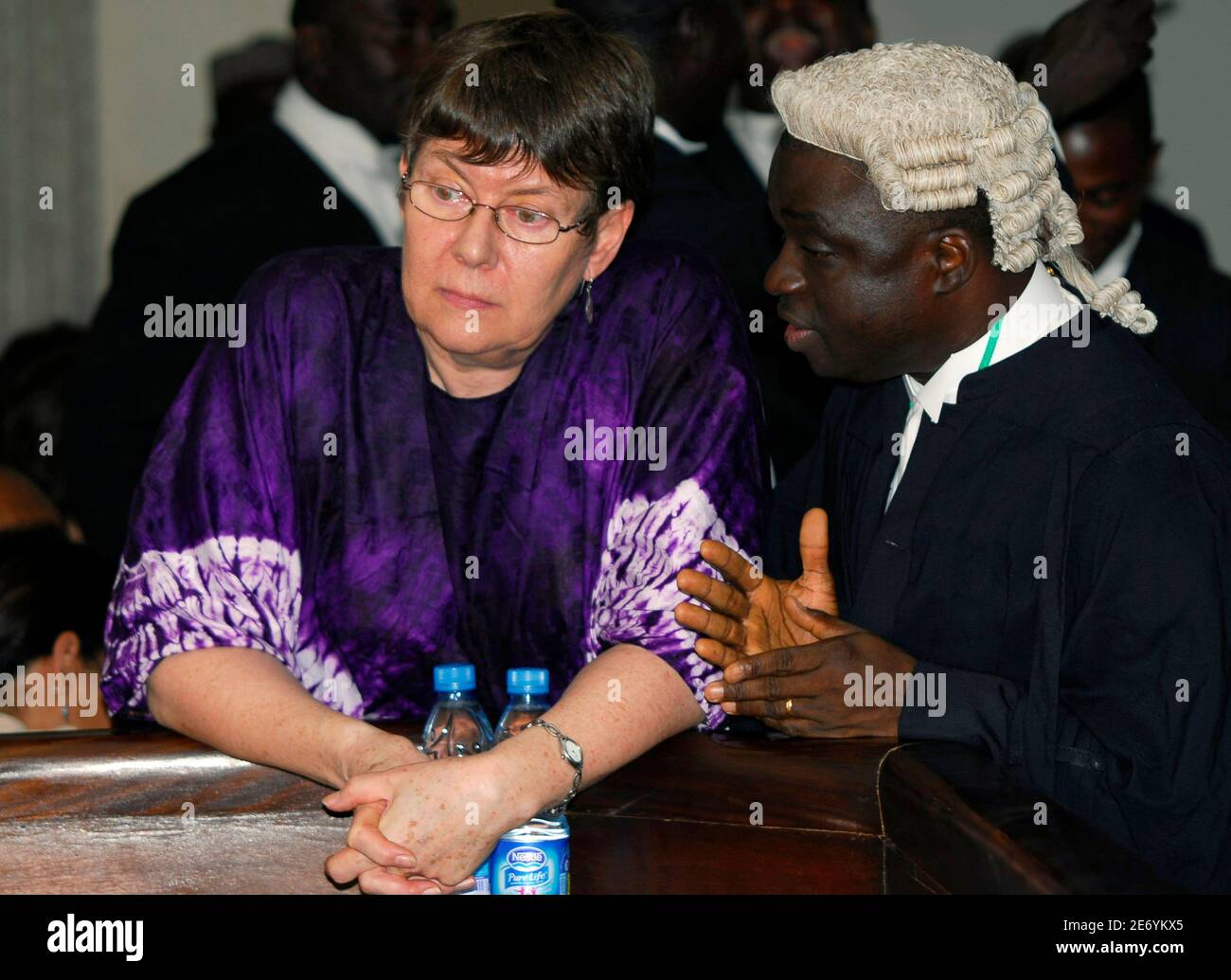 Oil facilities in nigeria hi res stock photography and images Alamy