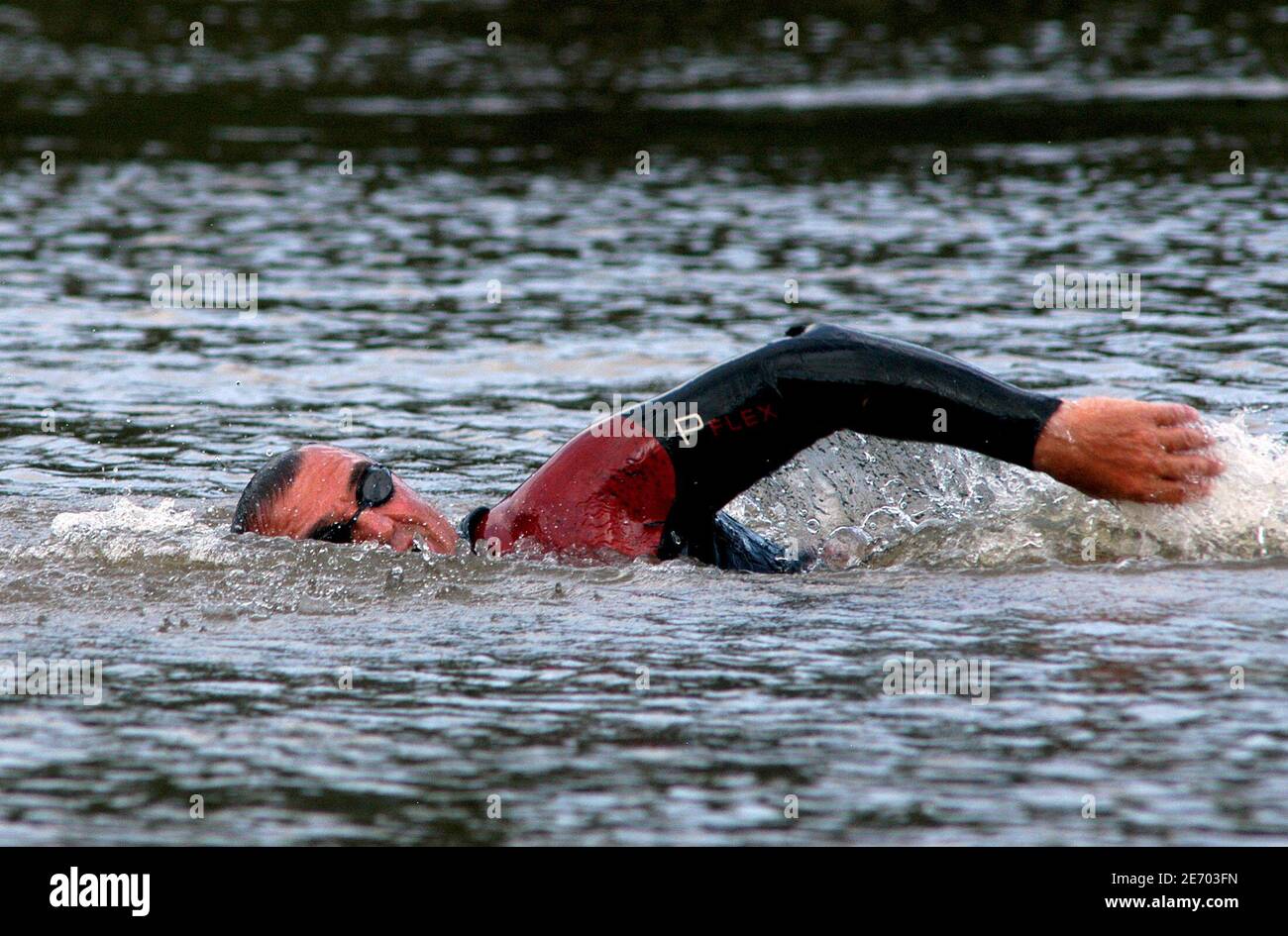 Swims across rivers hires stock photography and images Alamy