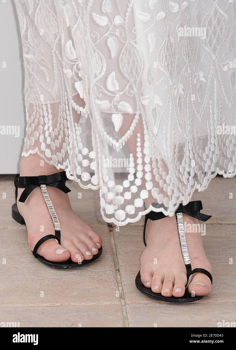 Mae Olsen Feet