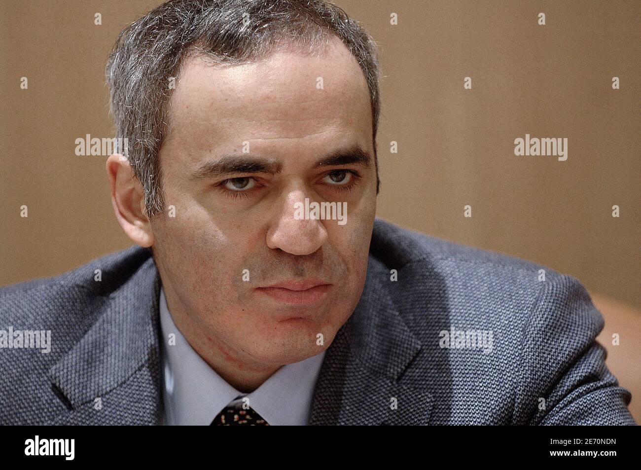 Kasparov to contest for Fide presidency