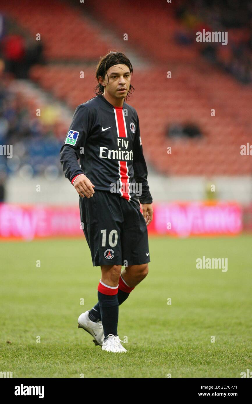 PSG's Marcelo Gallardo during the French Cup first round soccer, Paris  Saint Germain vs Nimes Olympique at the Parc des Princes Stadium in Paris,  France on January 7, 2007. PSG won 3-0.