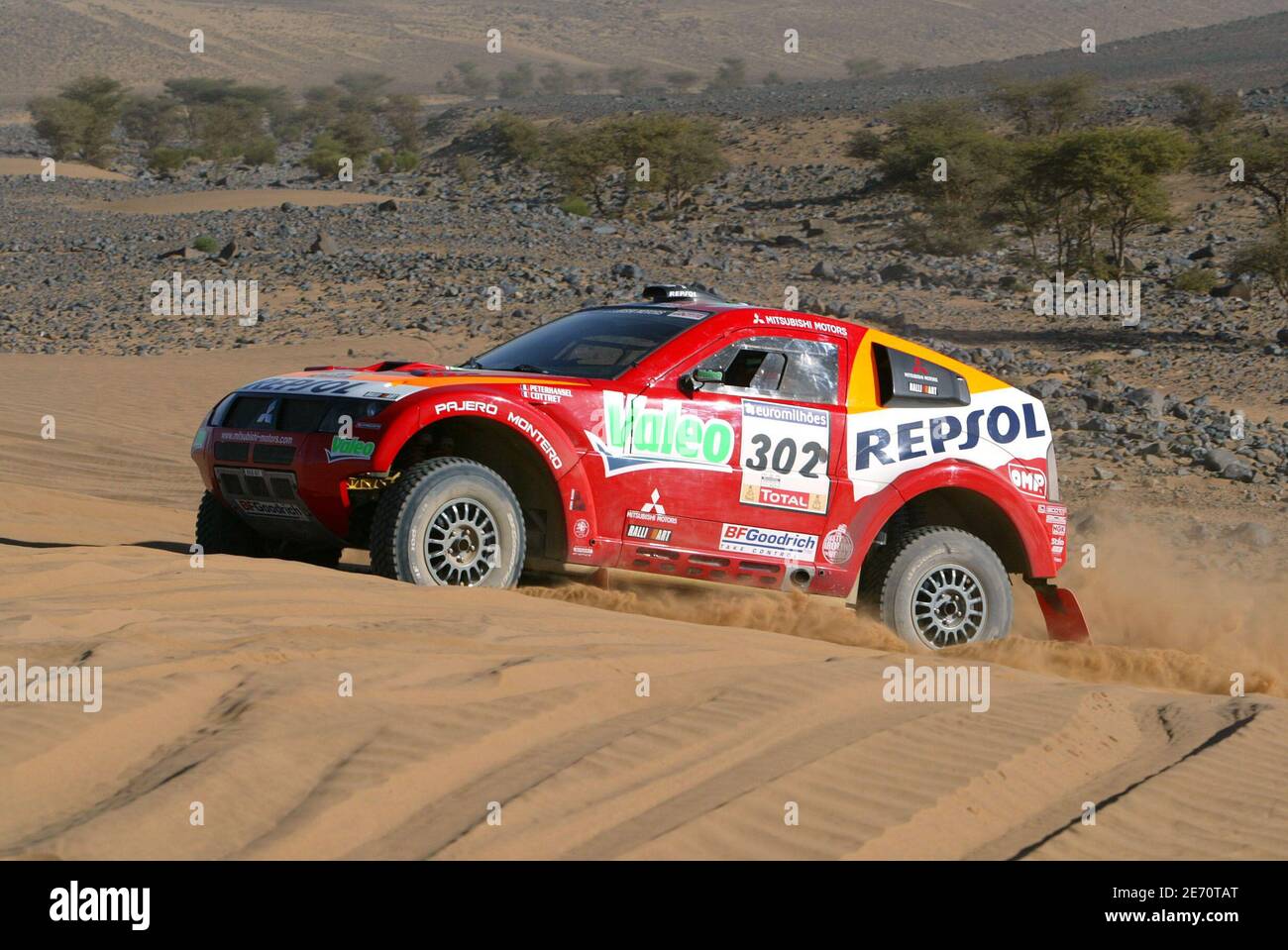 Pajero rally hi-res stock photography and images - Alamy