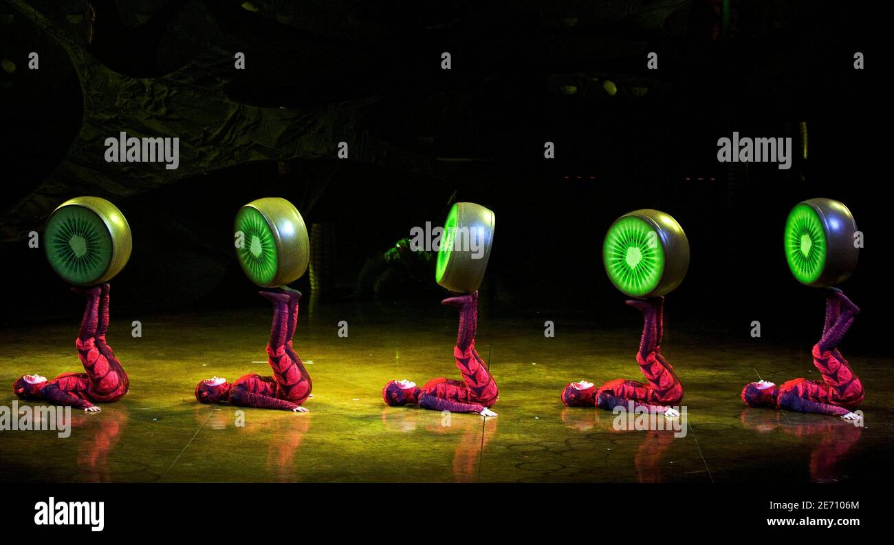 premiere show meaning