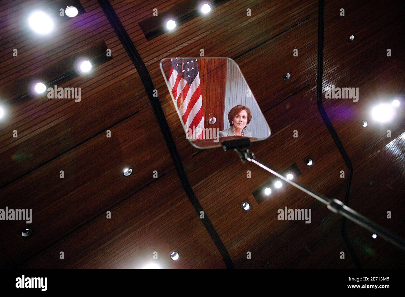 Teleprompter usa hires stock photography and images Alamy