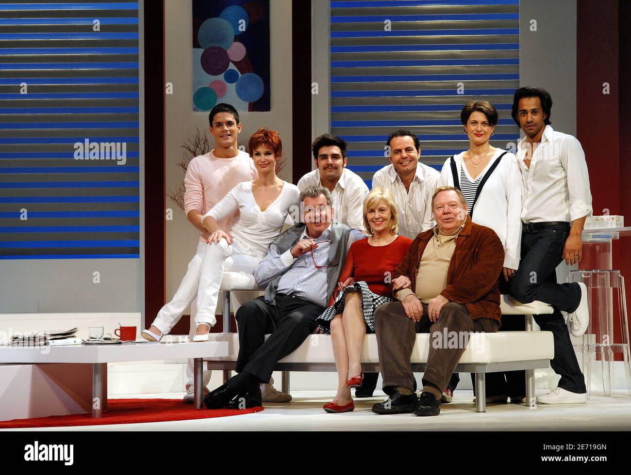 Cast Members (from L to R) Edouard Collin, Marie Sophie L., autor Jean-Marie Chevret, Frederic Santos, Chantal Ladesou, Director Jean-Pierre Dravel and Olivier Mace, Sonia Dubois and Olivier Benard pose at the end of Jean-Marie Chevret's play 'Les Amazones, 3 ans apres' at the Theatre de La Rennaissance, in Paris, France, on January 22, 2007. Photo by Christophe Guibbaud/ABACAPRESS.COM Stock Photo