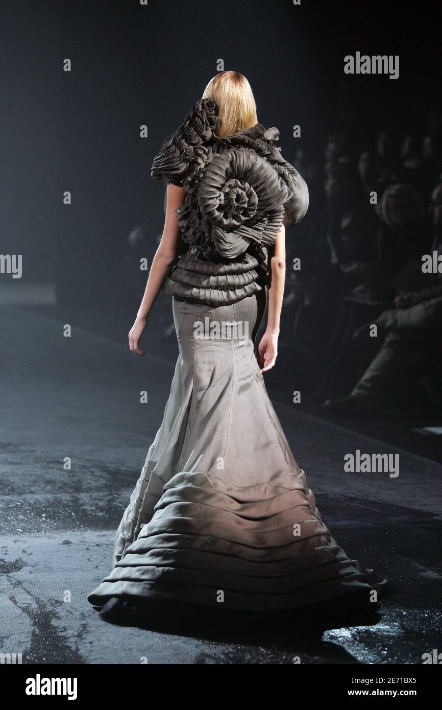 A model displays a creation by Italian designer Riccardo Tisci for the Givenchy Spring Summer 2007 Haute Couture show held at the Ateliers Berthier in Paris France on January 23 2007. Photo by JAVA AB...