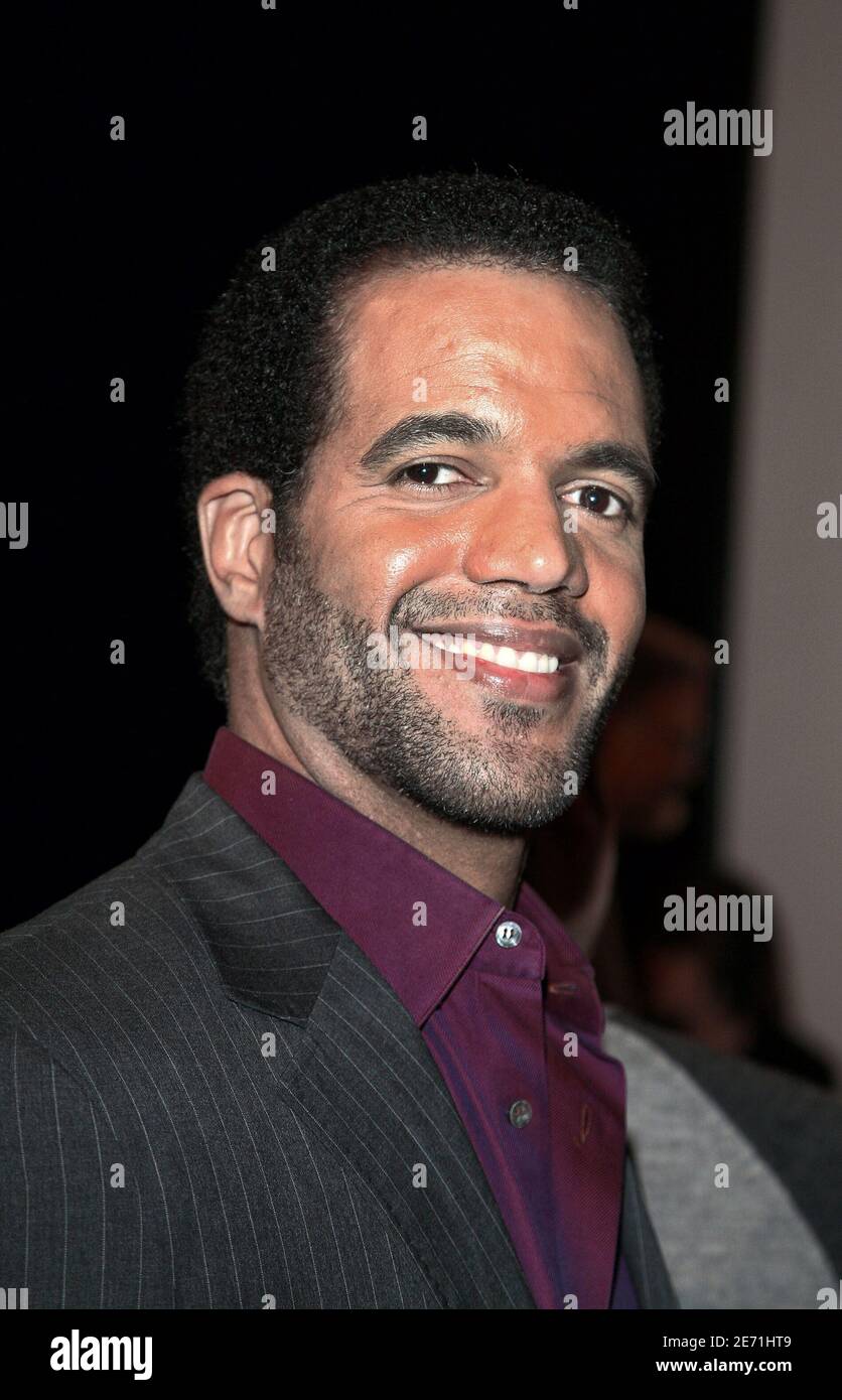 'Kristoff St John from 'The young and the restless' celebrates 18 years on Number 1 on US TV on CBS ; In Los Angeles, CA, USA, on January 8, 2007. Photo by Denis Guignebourg/ABACAPRESS.COM' Stock Photo