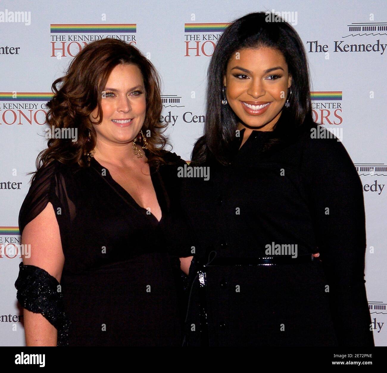 American Idol winning singer Jordin Sparks (R) and mother Jodi arrive at the 2007 Kennedy Center Honoree Gala Dinner at the State Department in Washington December 1, 2007.  The annual awards honor lifetime achievement in the performing arts.     REUTERS/Mike Theiler (United States) Stock Photo