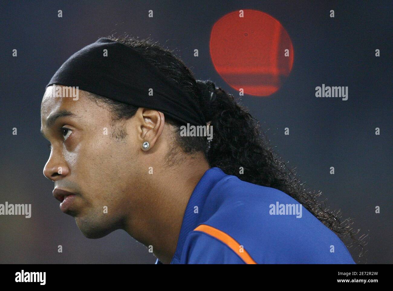 Barcelona's Ronaldinho during the UEFA Champions League first knockout round, first leg soccer match, FC Barcelona vs FC Liverpool at the Camp Nou stadium in Barcelona, Spain on February 21, 2007. Liverpool won 2-1. Photo by Christian Liewig/ABACAPRESS.COM Stock Photo