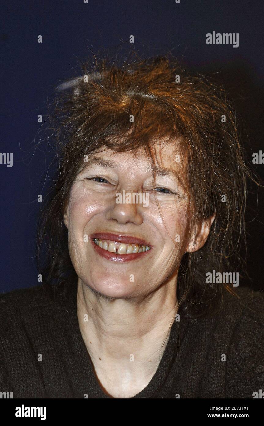 Jane Birkin during a press conference in Paris, France on February 26,  2007, to present the book of Burma's freedom fighter Aung San Suu Kyi.  Photo by Giancarlo Gorassini/ABACAPRESS.COM Stock Photo -