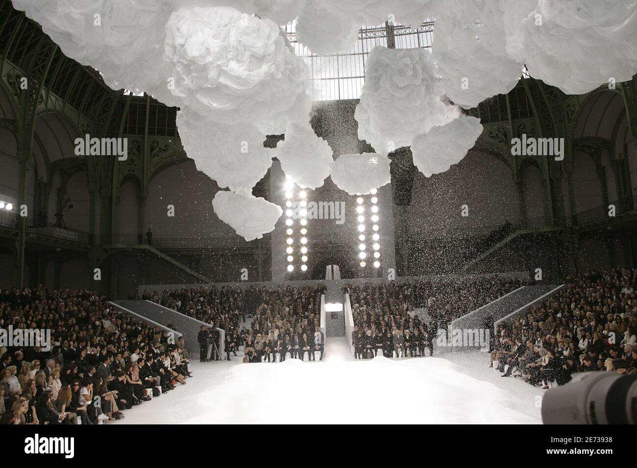 Atmosphere during the Chanel Fall-Winter 2007-2008 Ready-To-Wear