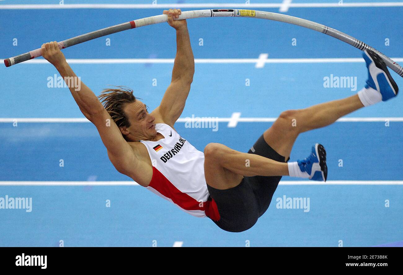 Lobinger Germany's Tim Lobinger competes on men's pole vault final during the ...
