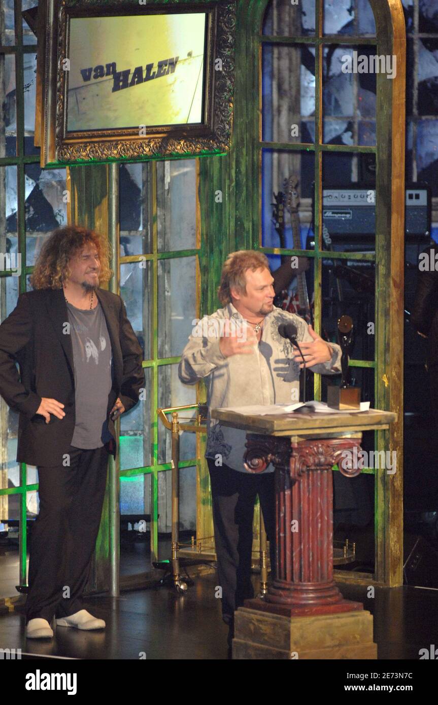 Inductees Sammy Hagar (L) and Michael Anthony of Van Halen accept their award onstage at the 22nd annual Rock And Roll Hall of Fame Induction Ceremony held at the Waldorf Astoria Hotel in New York City, NY, USA on March 12, 2007. Photo by Gregorio Binuya/ABACAPRESS.COM Stock Photo