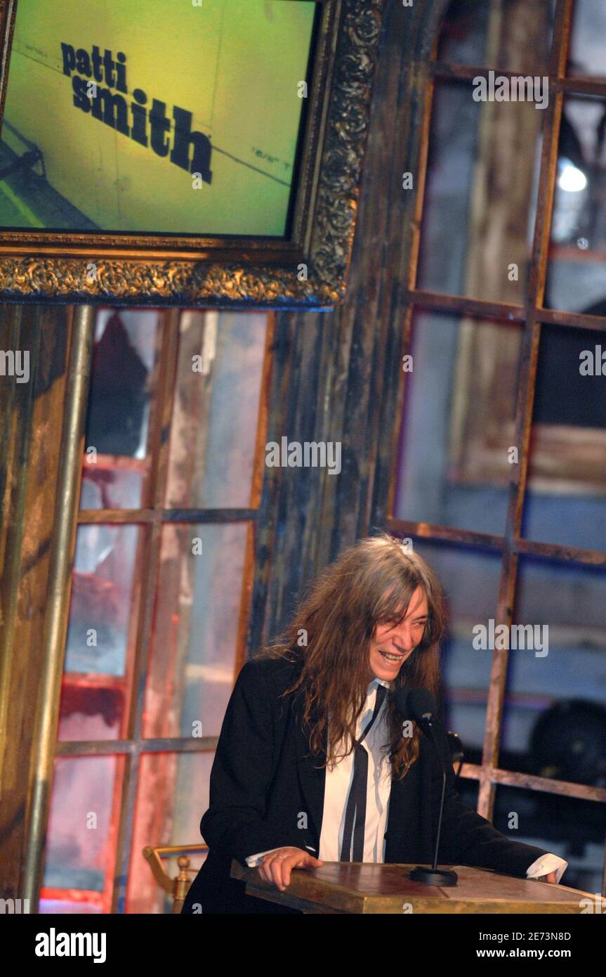 Inductee Patti Smith accepts her award onstage at the 22nd annual Rock And Roll Hall of Fame Induction Ceremony held at the Waldorf Astoria Hotel in New York City, NY, USA on March 12, 2007. Photo by Gregorio Binuya/ABACAPRESS.COM Stock Photo