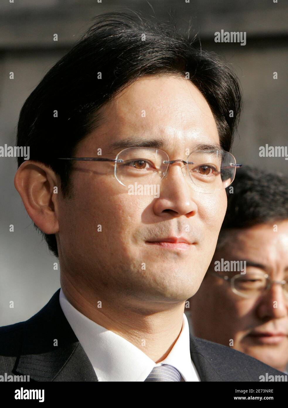 Jay Y. Lee, a senior executive of Samsung Electronics and only son of  former Samsung Group chairman Lee Kun-hee, arrives at the office of special  prosecutors set up to investigate the Samsung