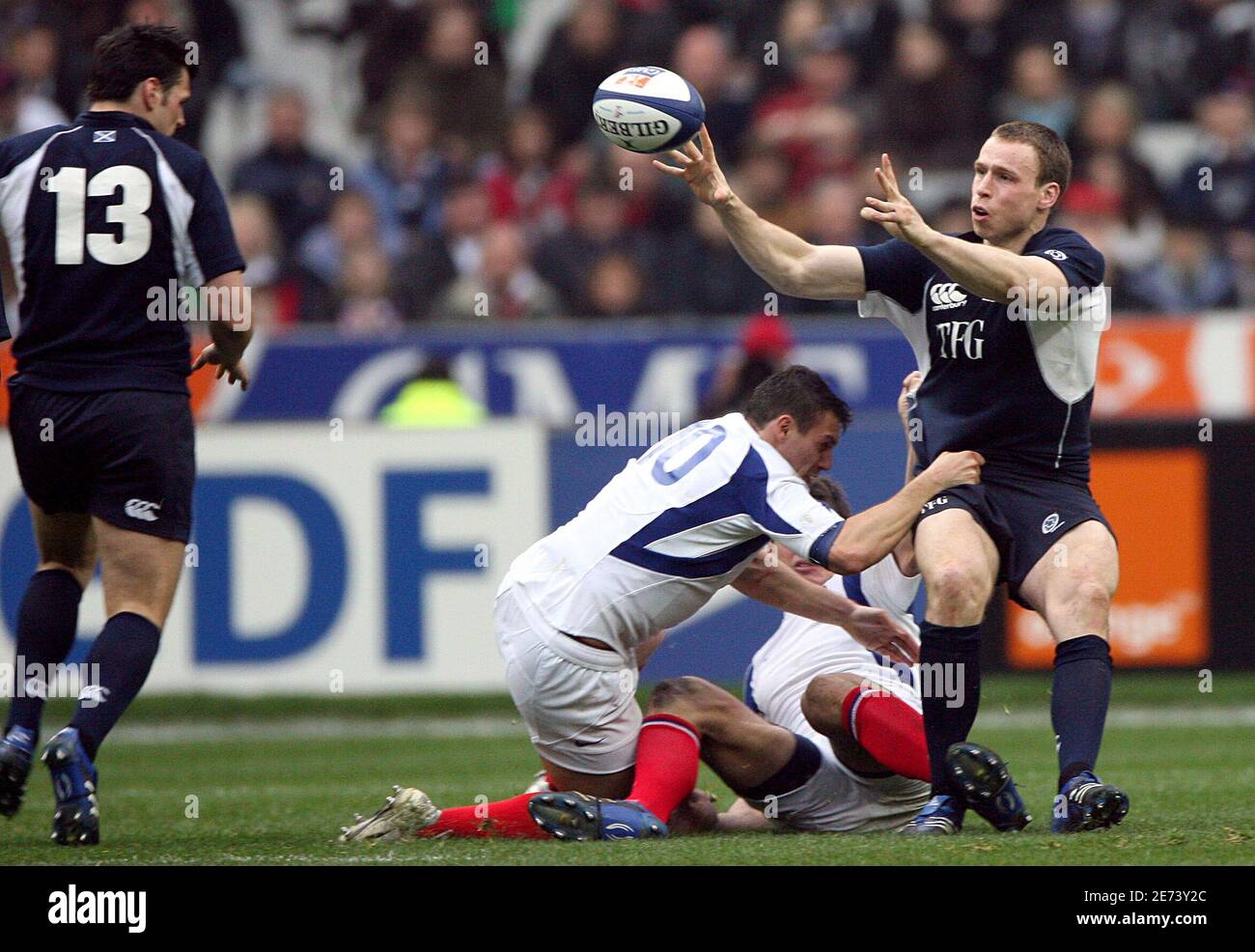 Scotland's Andrew Henderson and France's Lionel Beauxis during the Rugby Union RBS 6 nations tournament match France vs Scotland at the Stade de France in Saint-Denis, north of Paris, France, on March 17, 2007. France won 46-19. Photo by Mehdi Taamallah/Cameleon/ABACAPRESS.COM Stock Photo