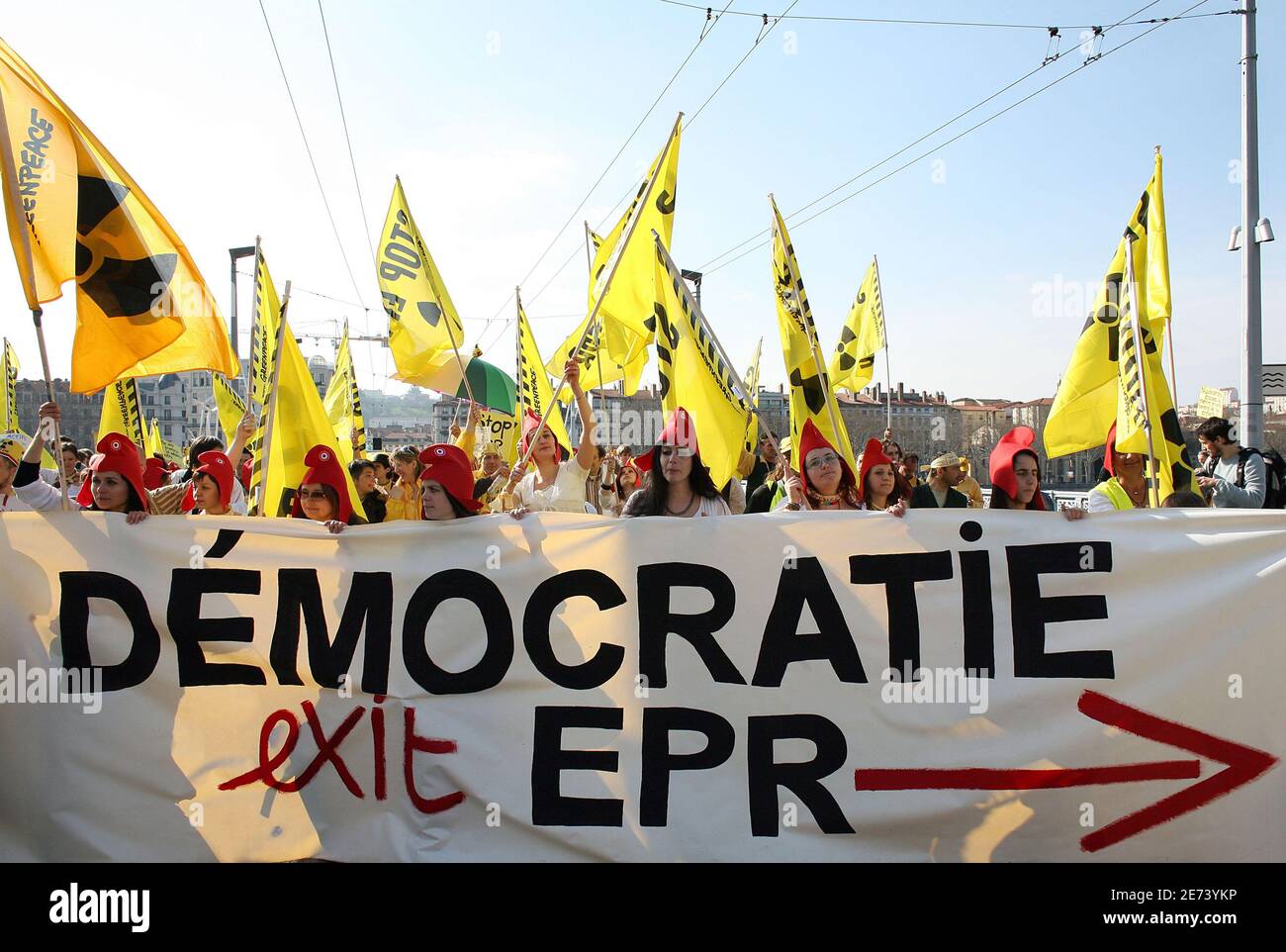 Around 4000 people demontrate to protest against plans to build the next generation of nuclear reactors EPR, in Lyon, France, on March 17, 2007. Photo by Vincent Dargent/ABACAPRESS.COM Stock Photo