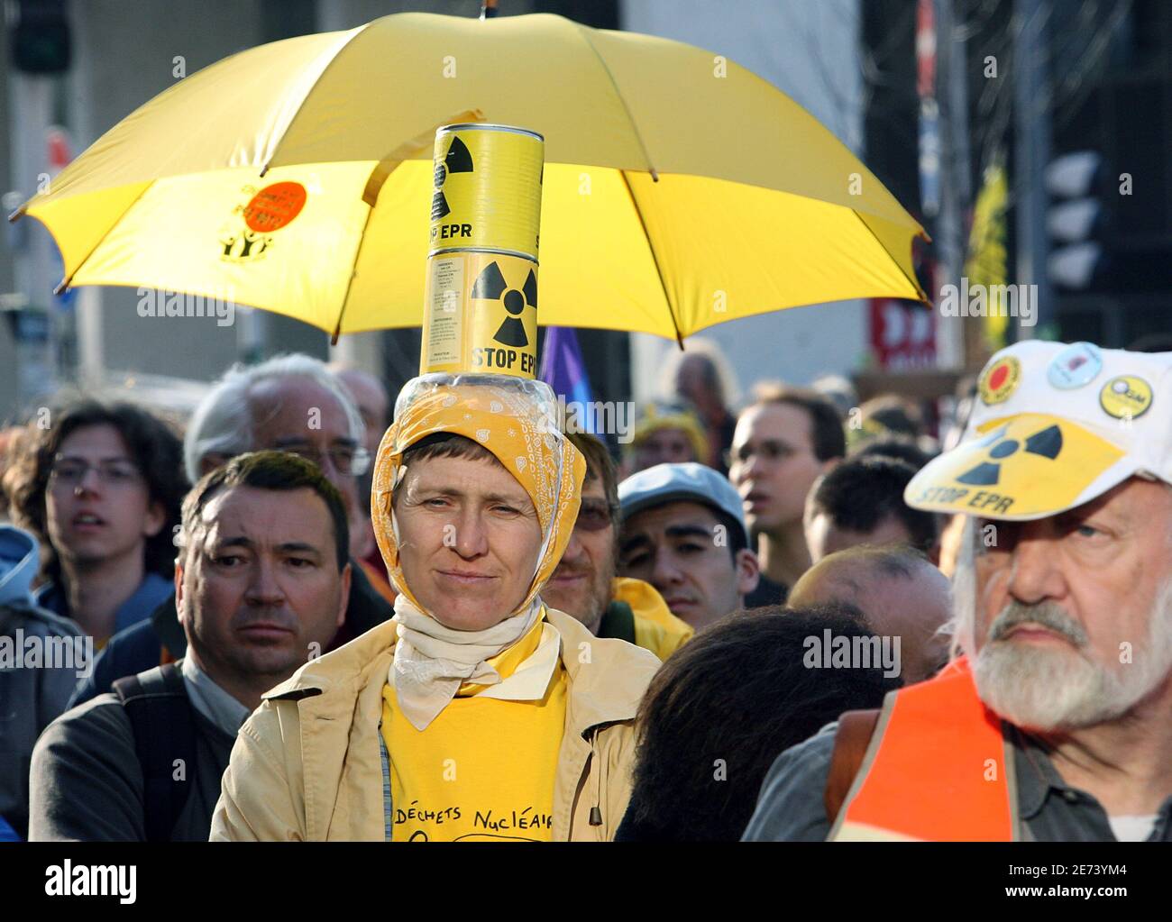 Around 4000 people demontrate to protest against plans to build the next generation of nuclear reactors EPR, in Lyon, France, on March 17, 2007. Photo by Vincent Dargent/ABACAPRESS.COM Stock Photo