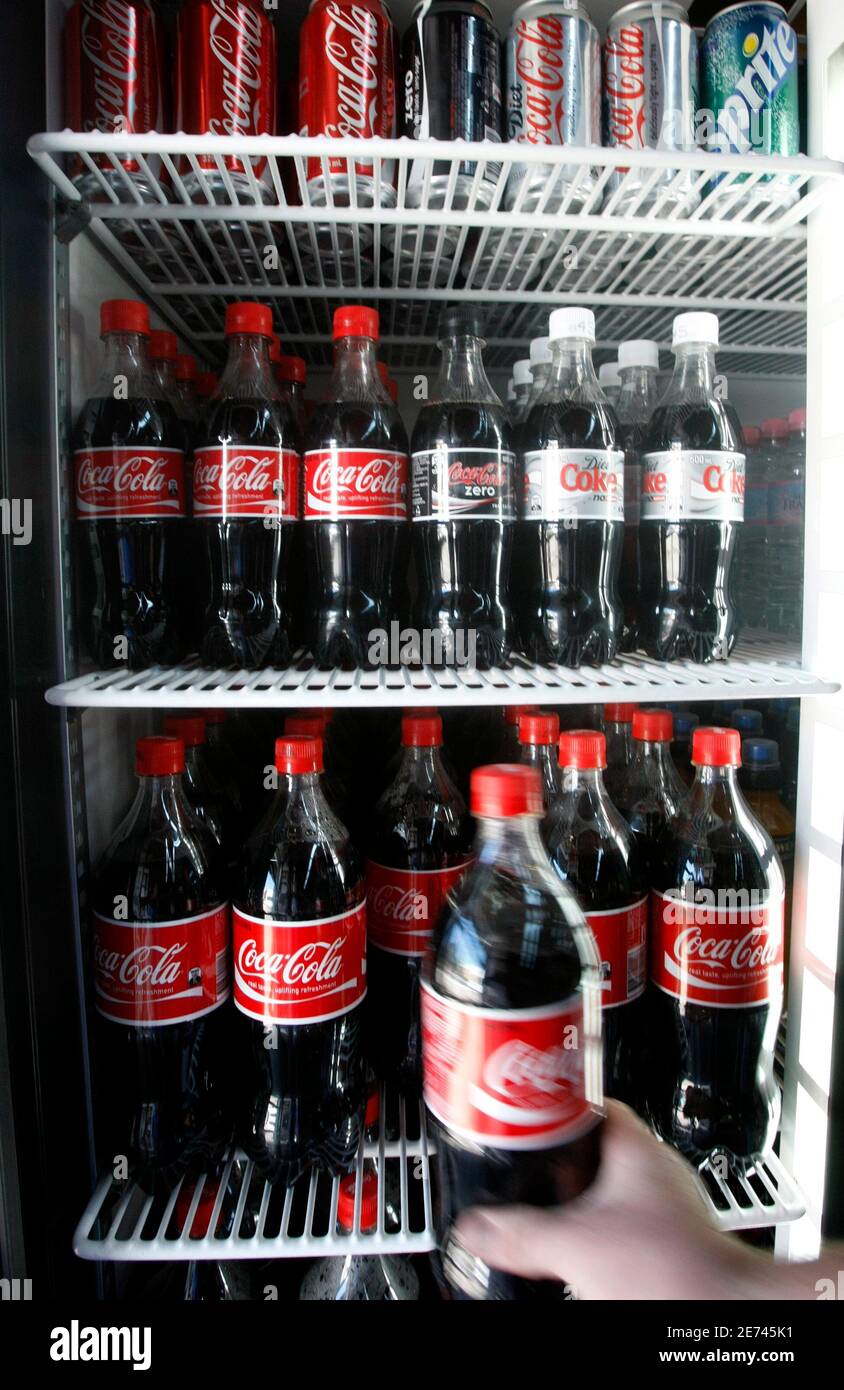 Coca Cola Fridge High Resolution Stock Photography And Images Alamy