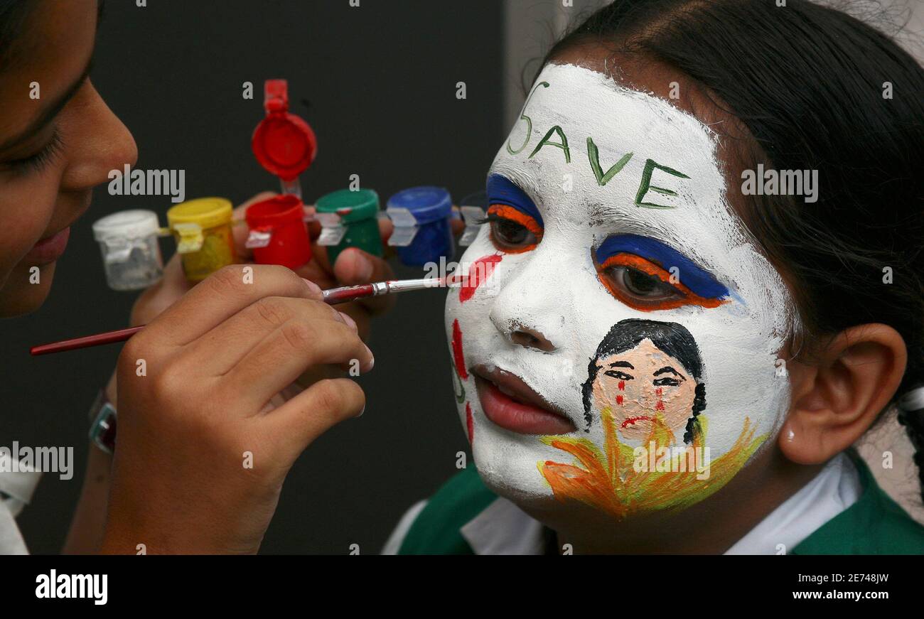 Foeticide india hires stock photography and images Alamy