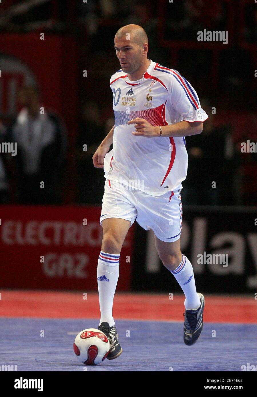 Zinedine Zidane during the Paris' Indoor football tournament match