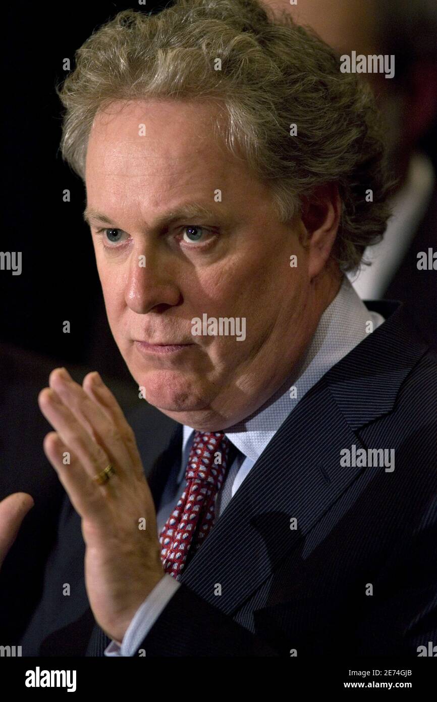 Quebec Premier and leader of the Liberal Party, Jean Charest, answers journalists on Federal Budget in Montreal, Canada on March 19, 2007. Quebec voters will decide 26 March on either a federalist government or Quebec separatists trying to break up Canada. Photo by Normand Blouin/ABACAPRESS.COM Stock Photo