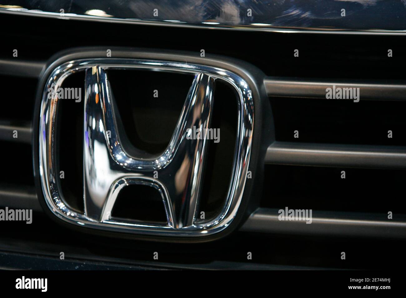Honda Emblem High Resolution Stock Photography and Images - Alamy