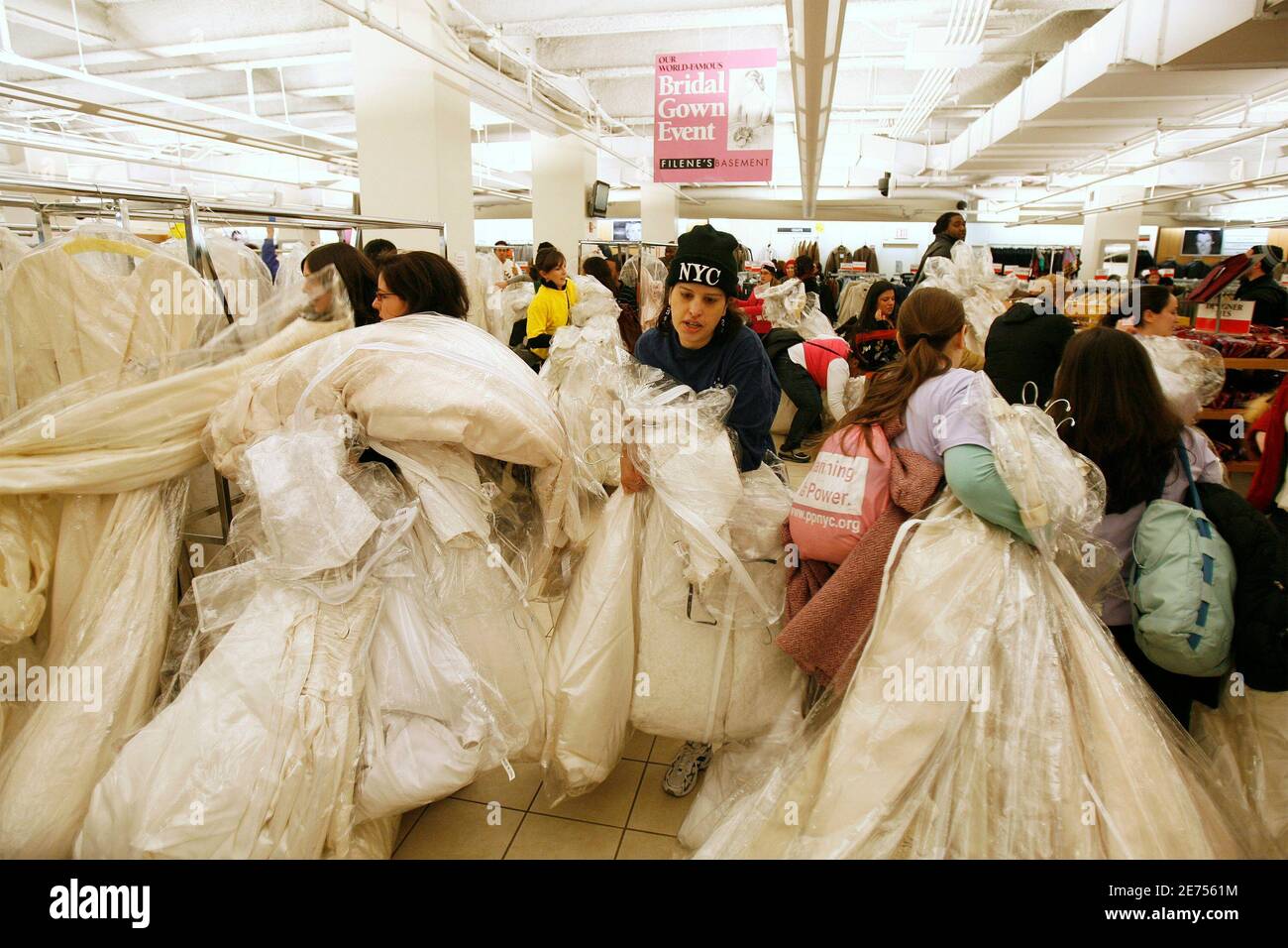 filene's basement running of the brides 2018