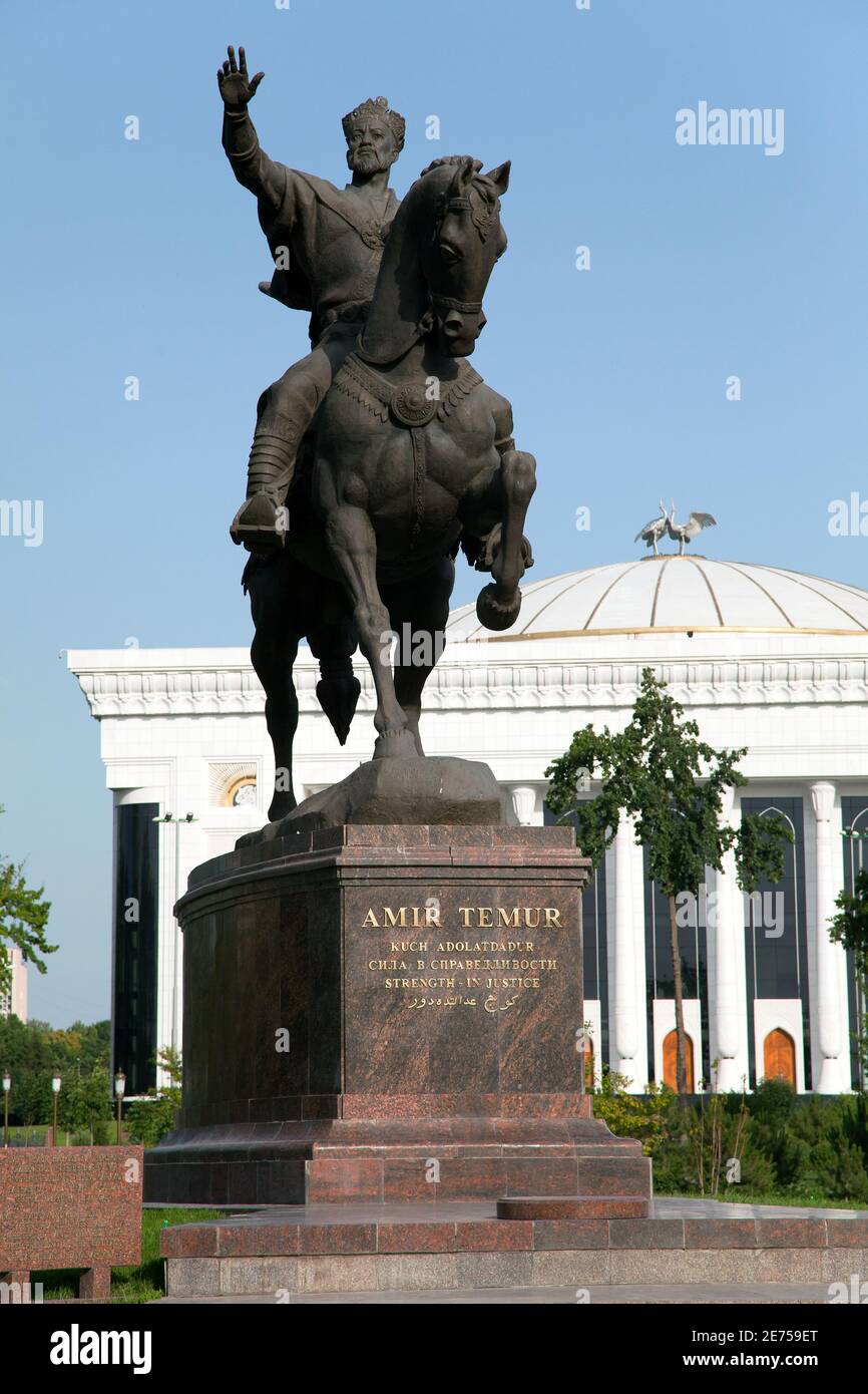 Statue of Amir Temur (Timur) on horse in Tashkent - Amir Timur maydani - history hero of Uzbekistan Stock Photo