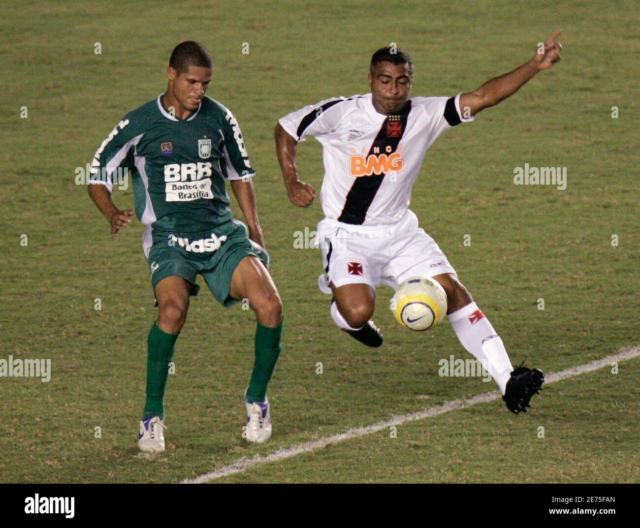 Vasco da Gama's veteran Brazilian striker Romario reacts during the Carioca  championship soccer match against America at Maracana Stadium in Rio de  Janeiro February 7, 2007. Romario has been cleared by FIFA