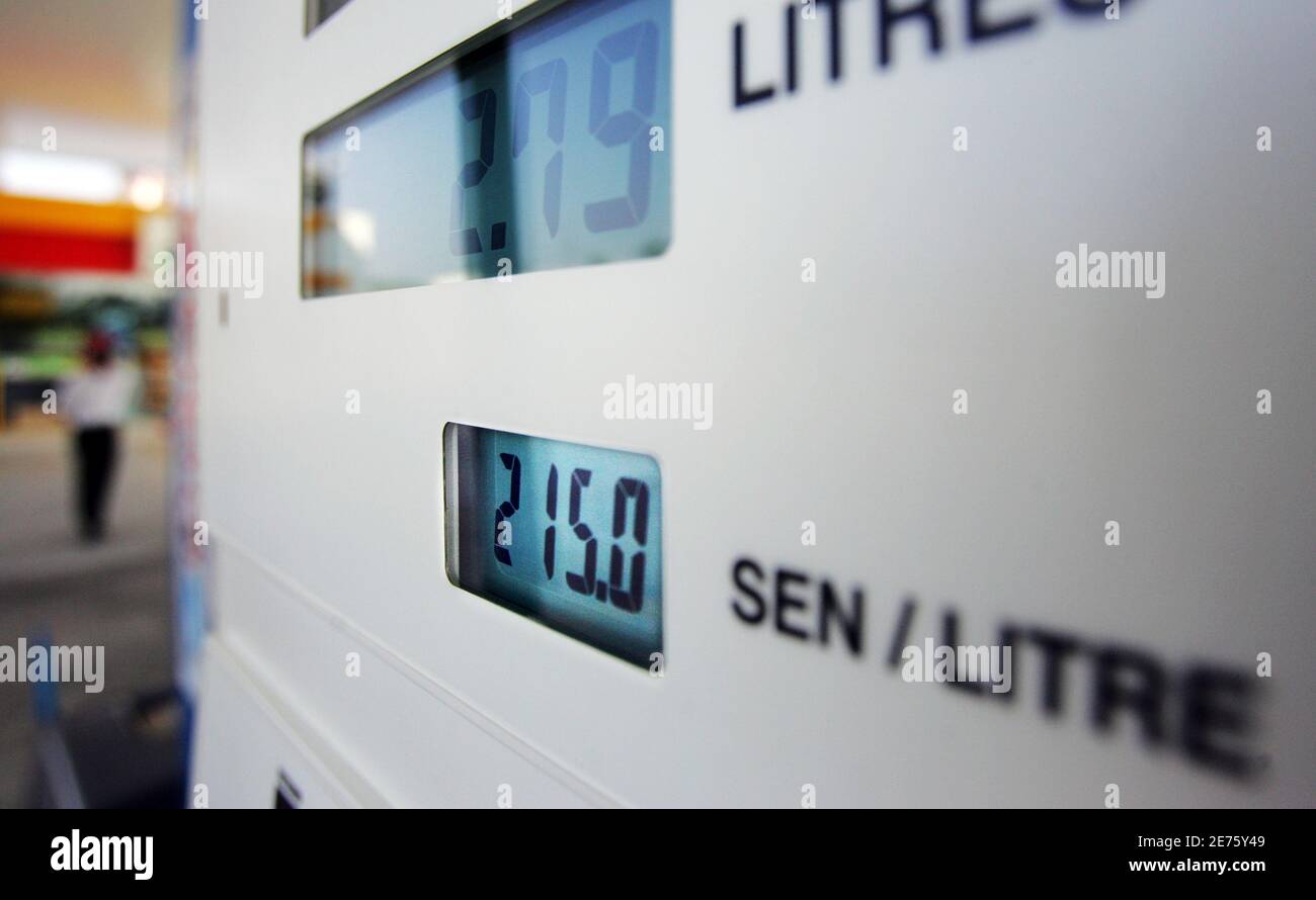 Malaysian Petrol Pump High Resolution Stock Photography and Images 