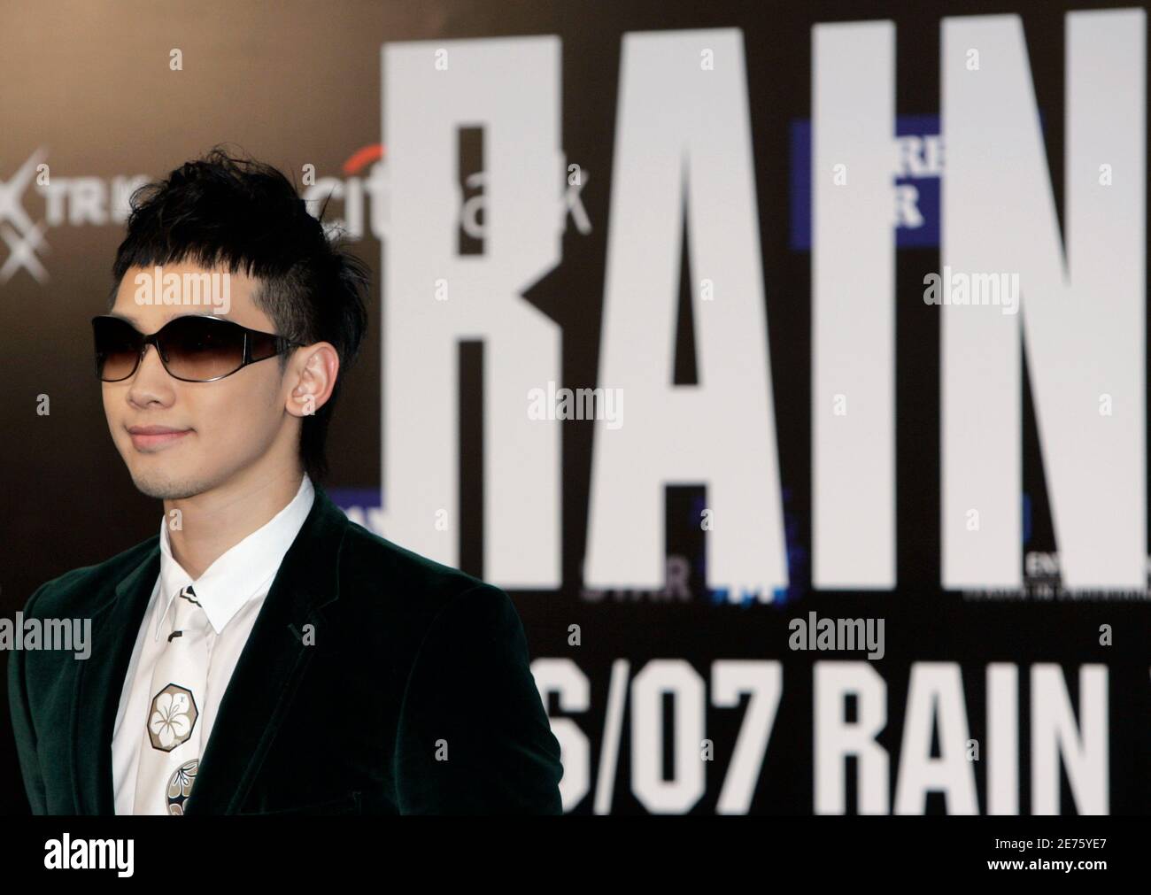South Korean pop star Rain poses during a news conference in Hong Kong  January 10, 2007. Rain will perform three concerts in the city starting  Friday, the first stop in Asia for