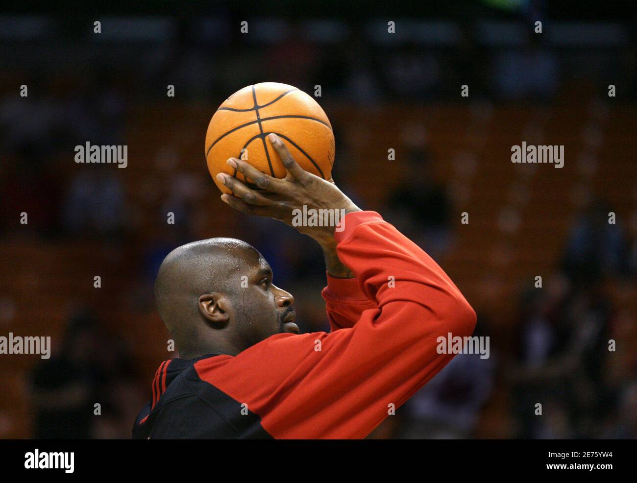 Miami heat center shaquille hires stock photography and images Alamy