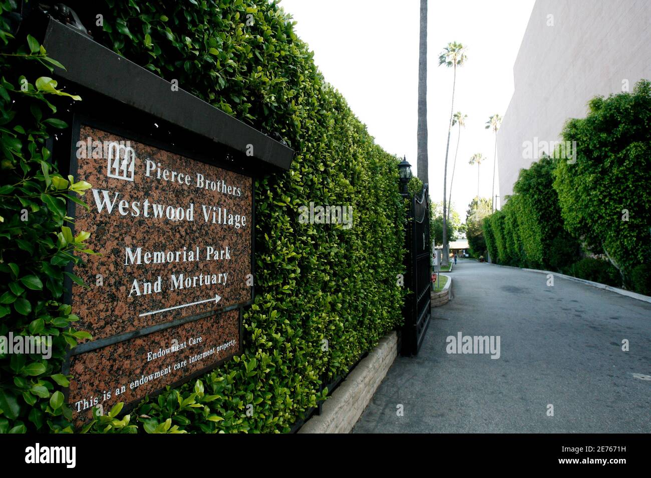 Westwood village memorial park cemetery hi-res stock photography and ...