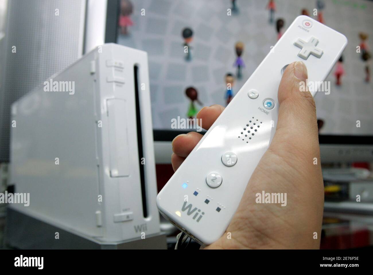 Wii Game Console High Resolution Stock Photography And Images Alamy