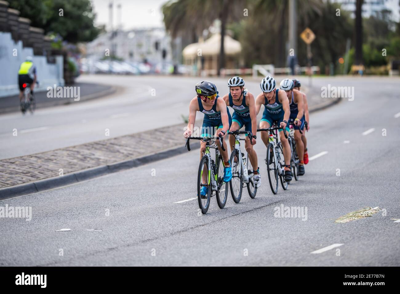 Melbourne, Australia. 17th Jan, 2021. Junior Elites and Youth competitors in a pack of five during the 2XU Triathlon Series 2021, Race 1 at St Kilda Beach. Credit: SOPA Images Limited/Alamy