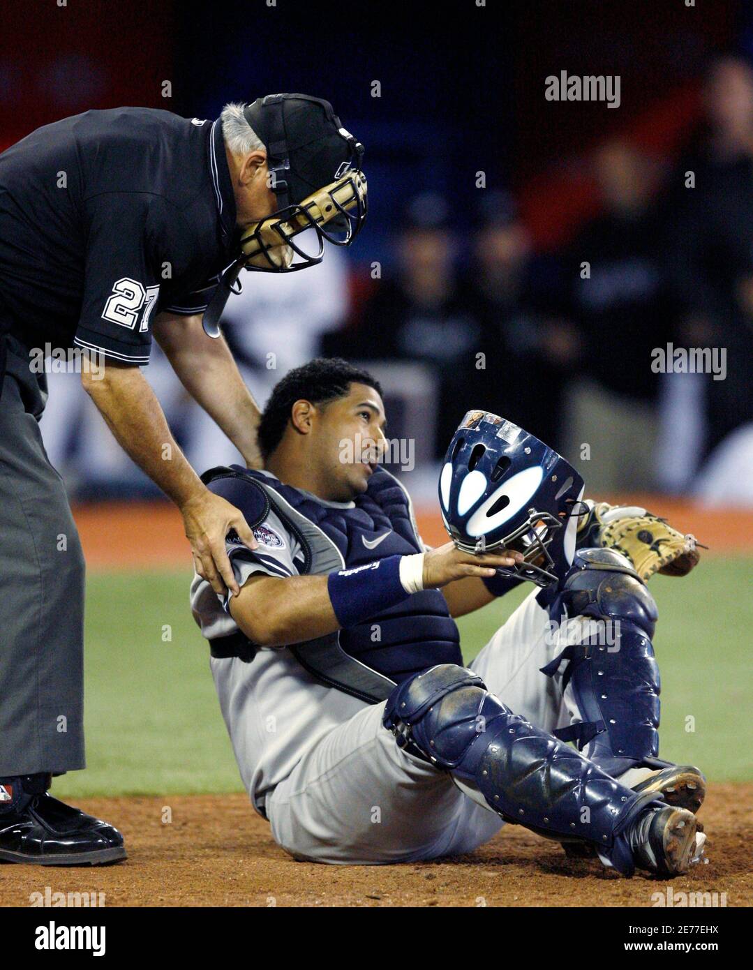 Baseball umpire mask hires stock photography and images Alamy