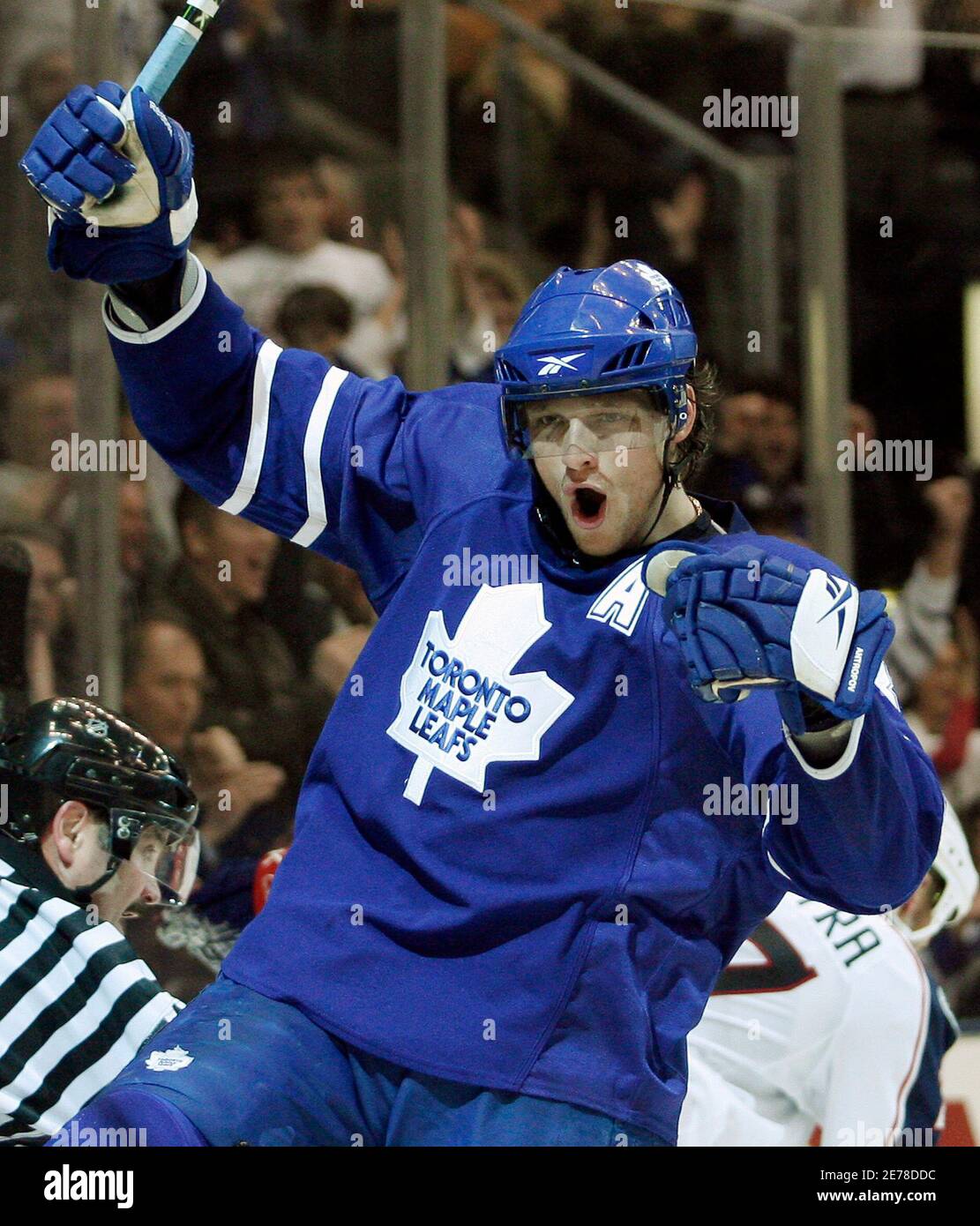 Toronto Maple Leafs forward Nik Antropov celebrates his second goal of the  game against the Columbus Blue Jackets during the second period of their  NHL hockey game in Toronto February 19, 2009.