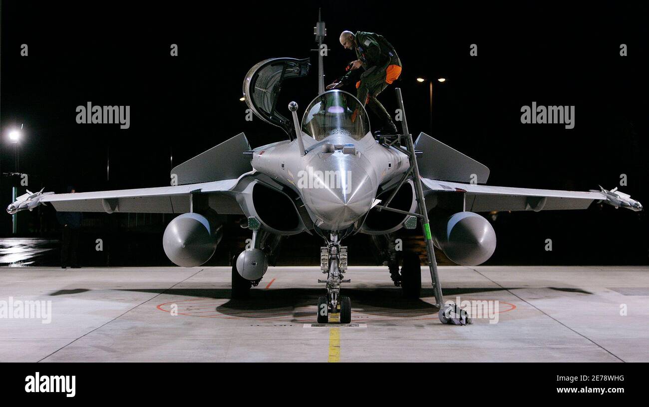 Rafale Eurofighter Hi res Stock Photography And Images Alamy rafale-eurofighter-hi-res-stock-photography-and-images-alamy