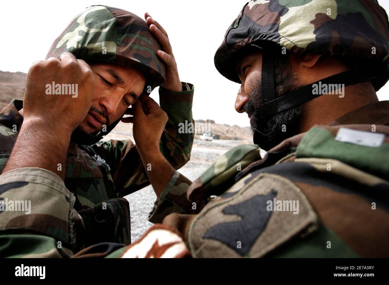 Afghanistan uniform hat hi-res stock photography and images - Alamy