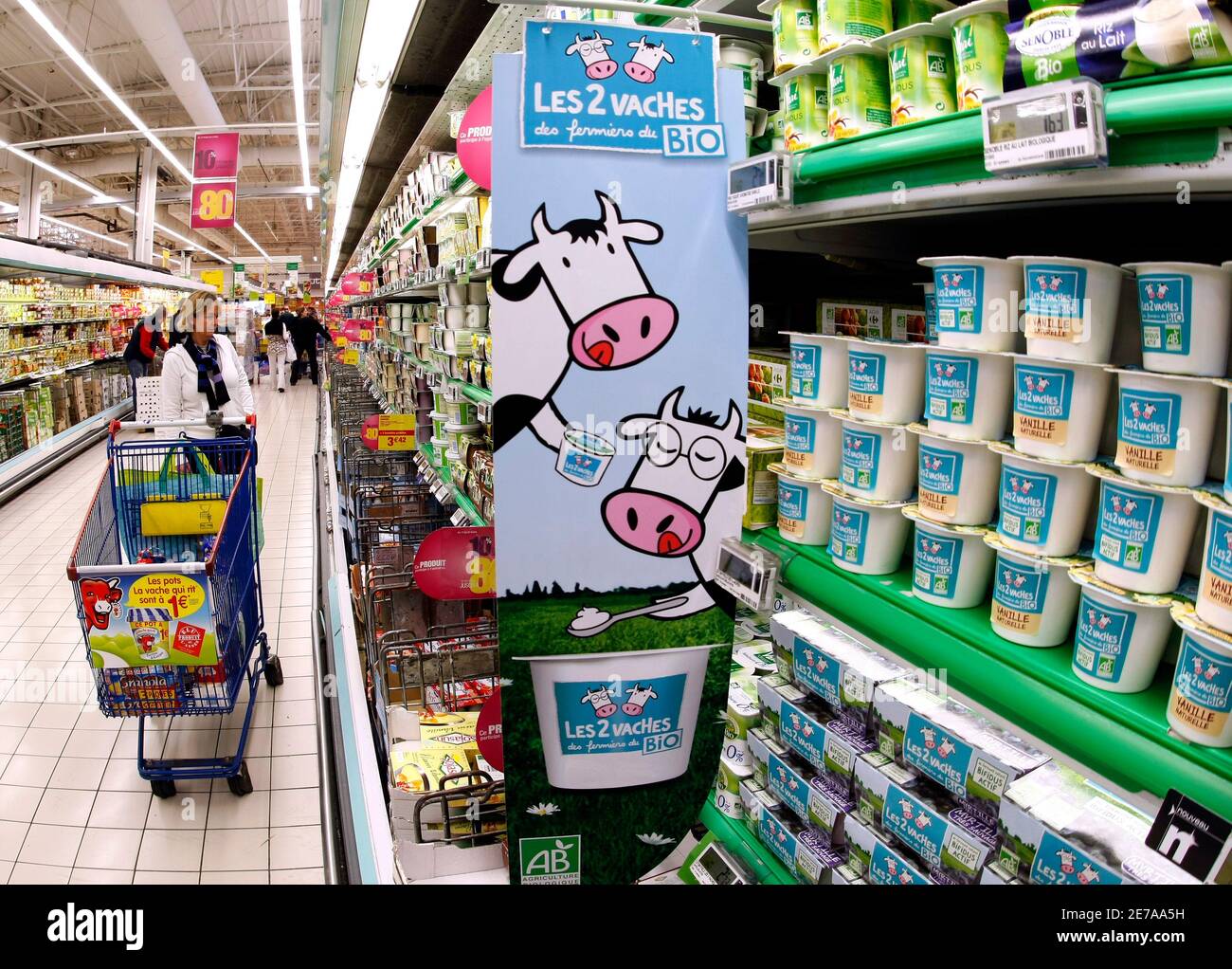 Yoghurts Supermarket High Resolution Stock Photography And Images Alamy